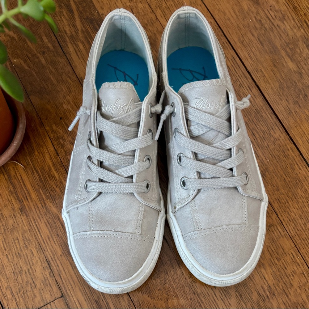 Blowfish Gray Women's Sneakers - Picture 2 of 4